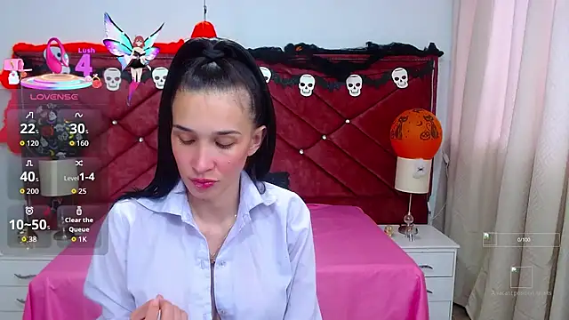 victoria adams07 online show from October 13, 8:10 pm