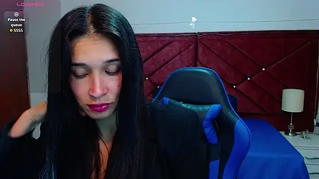 victoria adams07 online show from January 10, 1:50 pm