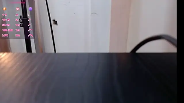 victoria adams07 online show from April 14, 1:38 pm