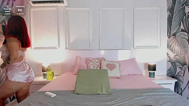 HannaaMiller online show from December 18, 2:38 am