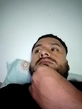 Snapshot of Ant1990 chatting on October 6, 2:57 am Ant1990 online show from October 6, 2:57 am