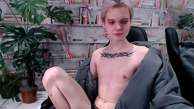 Snapshot of DemianEnglen chatting on March 15, 11:39 pm DemianEnglen online show from March 15, 11:39 pm