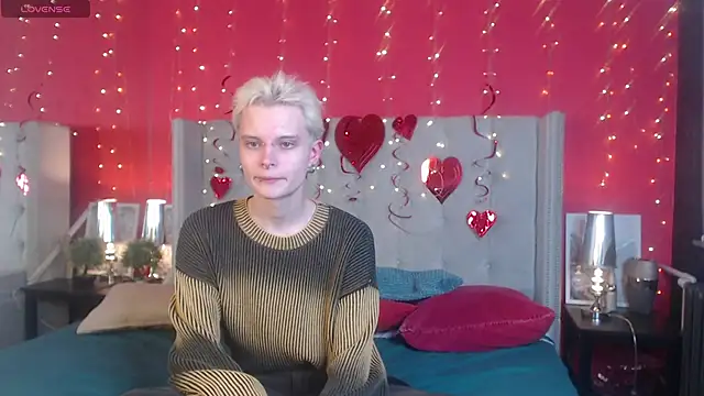 Snapshot of DemianEnglen chatting on February 11, 8:42 pm DemianEnglen online show from February 11, 8:42 pm