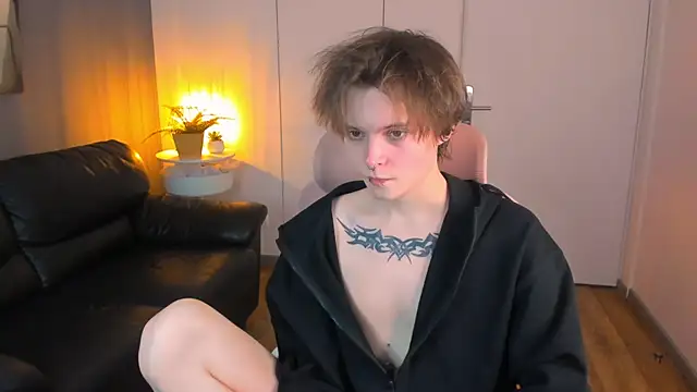 DemianEnglen online show from April 9, 3:29 pm