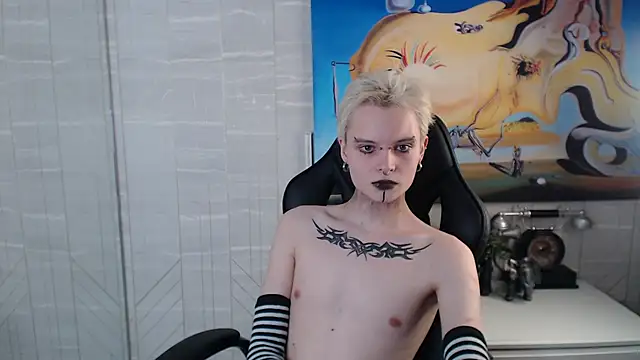 Snapshot of DemianEnglen chatting on February 23, 12:19 am DemianEnglen online show from February 23, 12:19 am