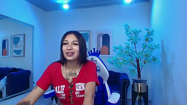 Snapshot of Charlotte_ethan chatting on March 4, 3:33 am Charlotte ethan online show from March 4, 3:33 am
