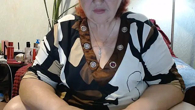 Snapshot of DeniseeRosea chatting on July 11, 6:52 pm DeniseeRosea online show from July 11, 6:52 pm