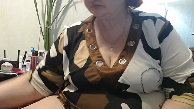 DeniseeRosea online show from April 2, 10:38 pm