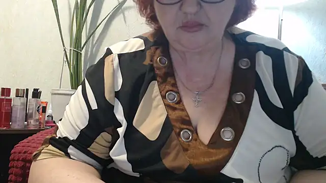 DeniseeRosea online show from April 8, 10:33 pm