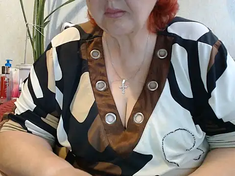 Snapshot of DeniseeRosea chatting on July 16, 9:50 am DeniseeRosea online show from July 16, 9:50 am
