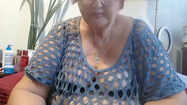 DeniseeRosea online show from October 12, 6:15 am