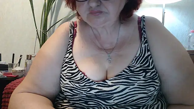Snapshot of DeniseeRosea chatting on May 24, 10:42 pm DeniseeRosea online show from May 24, 10:42 pm