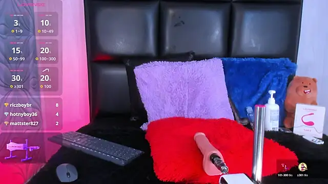 Snapshot of Jean_Miller20 chatting on October 25, 10:03 am Jean Miller20 online show from October 25, 10:03 am