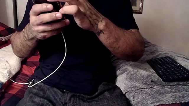 Snapshot of Str8_Soldier chatting on February 28, 2:20 am Str8 Soldier online show from February 28, 2:20 am