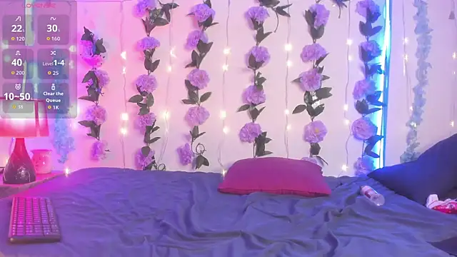 izan 20 online show from March 26, 8:18 pm