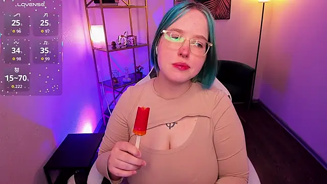 Snapshot of Manic_pixie_ chatting on June 16, 4:07 pm Manic pixie online show from June 16, 4:07 pm