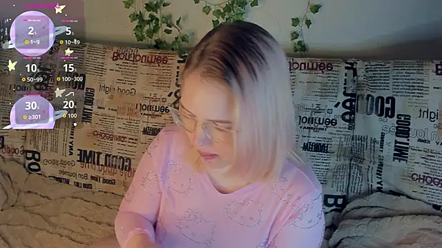 Manic pixie  online show from September 19, 4:00 pm