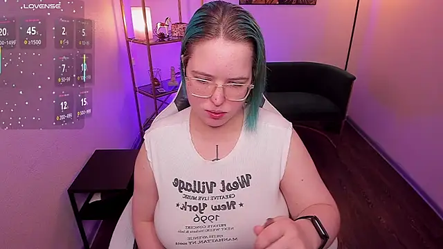 Snapshot of Manic_pixie_ chatting on July 4, 3:16 pm Manic pixie online show from July 4, 3:16 pm