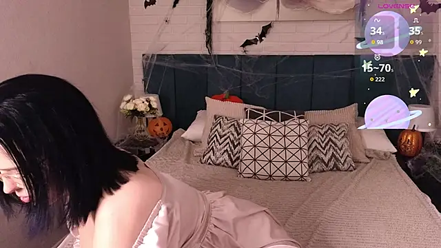 Manic pixie  online show from October 21, 5:34 pm