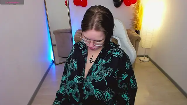 Manic pixie  online show from February 12, 3:34 pm