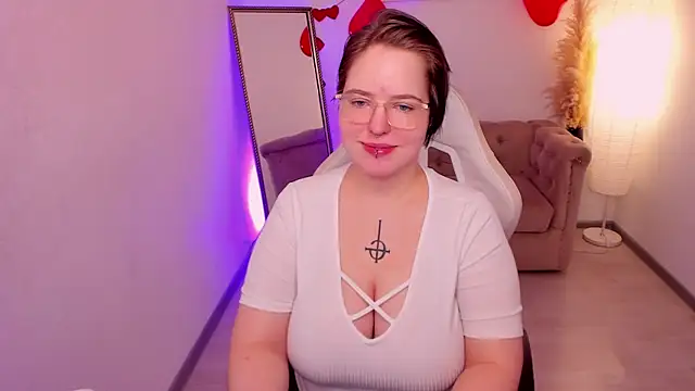 Manic pixie  online show from February 21, 3:47 pm