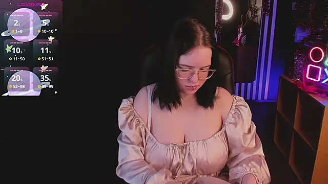 Manic pixie  online show from December 18, 4:11 pm