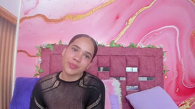 scarlett  evans  online show from March 4, 6:37 pm