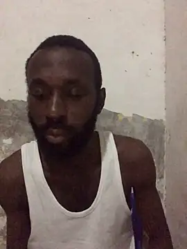 Snapshot of onewinnertee chatting on February 7, 1:35 am onewinnertee online show from February 7, 1:35 am