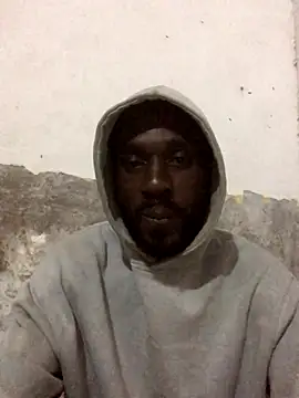 Snapshot of onewinnertee chatting on December 17, 6:24 pm onewinnertee online show from December 17, 6:24 pm