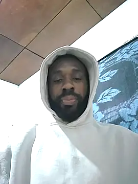 Snapshot of onewinnertee chatting on February 14, 1:44 pm onewinnertee online show from February 14, 1:44 pm