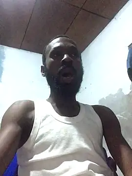 Snapshot of onewinnertee chatting on February 26, 12:10 am onewinnertee online show from February 26, 12:10 am