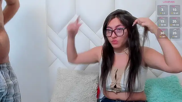 LindaHooker online show from April 1, 6:59 am