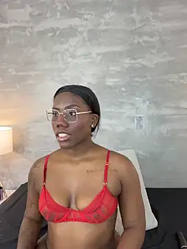 Snapshot of Alaia_Colins chatting on July 12, 3:07 am Alaia Colins online show from July 12, 3:07 am