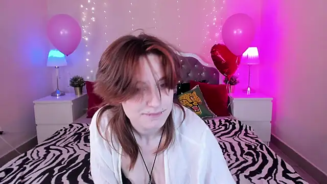 Snapshot of Jiffyyo chatting on March 18, 5:33 pm Jiffyyo online show from March 18, 5:33 pm