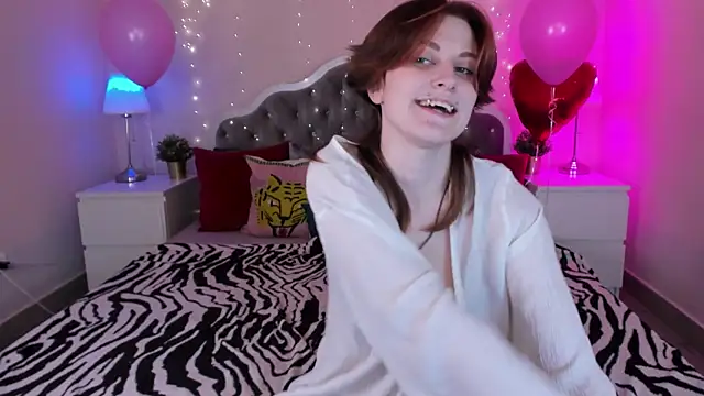 Snapshot of Jiffyyo chatting on March 18, 8:37 pm Jiffyyo online show from March 18, 8:37 pm