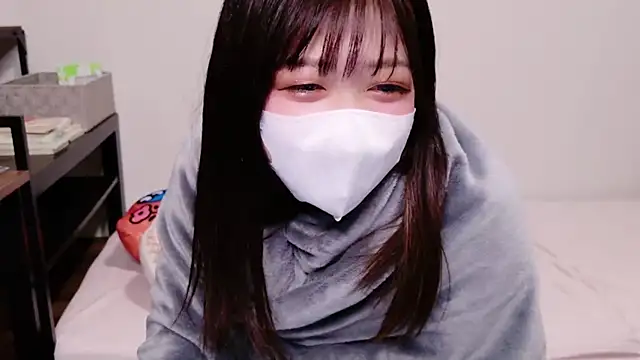 Snapshot of NA-KAREN-V8 chatting on March 2, 6:05 am NA-KAREN-V8 online show from March 2, 6:05 am