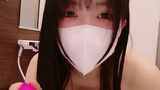 Snapshot of NA-KAREN-V8 chatting on March 3, 11:33 am NA-KAREN-V8 online show from March 3, 11:33 am