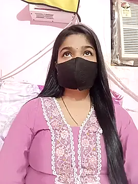 Snapshot of Simran-001 chatting on October 3, 7:10 am Simran-001 online show from October 3, 7:10 am