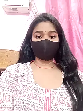 Snapshot of Simran-001 chatting on March 20, 12:43 pm Simran-001 online show from March 20, 12:43 pm