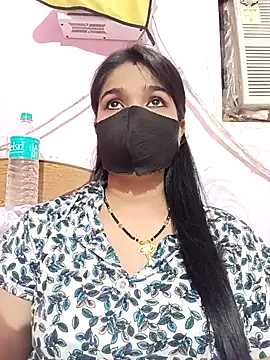 Snapshot of Simran-001 chatting on October 10, 6:53 pm Simran-001 online show from October 10, 6:53 pm