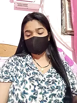 Snapshot of Simran-001 chatting on October 17, 2:19 pm Simran-001 online show from October 17, 2:19 pm