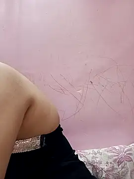 Simran-001 online show from December 14, 11:49 am