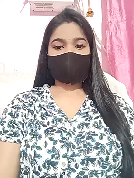 Snapshot of Simran-001 chatting on December 1, 11:33 am Simran-001 online show from December 1, 11:33 am