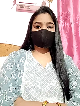 Snapshot of Simran-001 chatting on December 2, 11:34 am Simran-001 online show from December 2, 11:34 am