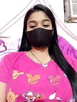 Snapshot of Simran-001 chatting on September 28, 6:15 pm Simran-001 online show from September 28, 6:15 pm