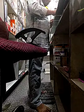 RaviRoy2326 online show from February 18, 6:00 am