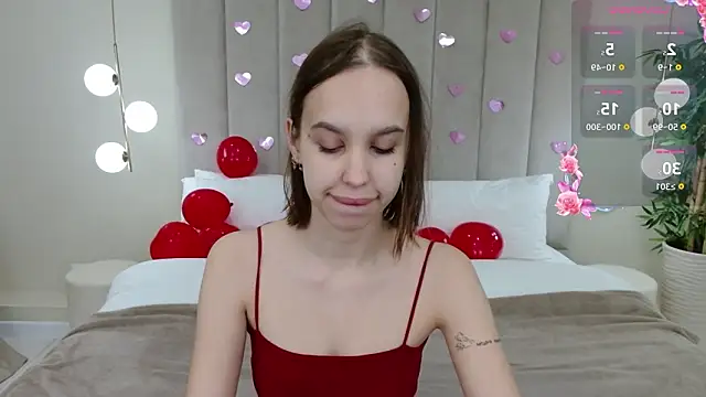 SandraTucker online show from February 13, 3:06 am