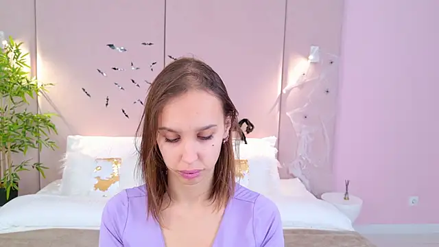 SandraTucker online show from November 3, 3:01 am