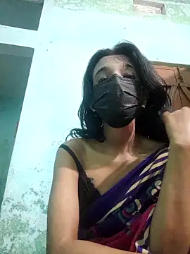 Snapshot of Bong-lady chatting on March 9, 8:29 am Bong-lady online show from March 9, 8:29 am