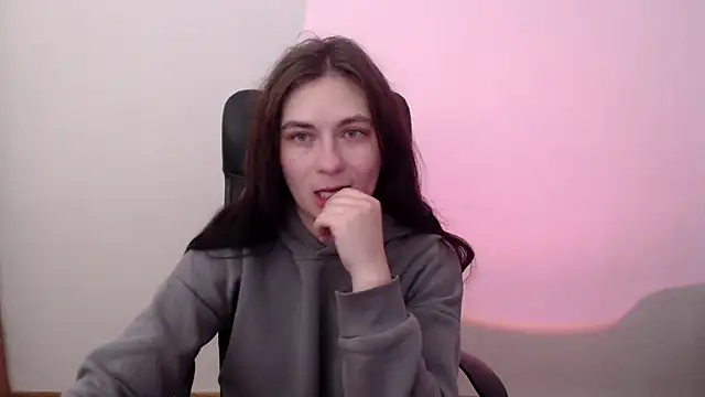 Snapshot of AmandaJi_ chatting on December 4, 7:07 am AmandaJi online show from December 4, 7:07 am